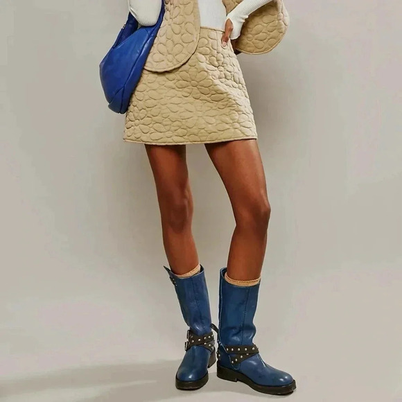 NWT Free People Folk Floral Daisy Mini Skirt Quilted Flower Tan Cream XS - Picture 10 of 11